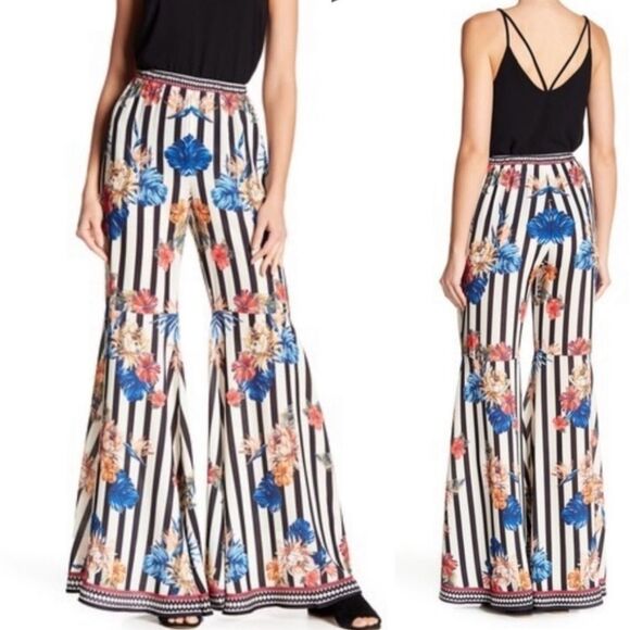 NWOT Flying Tomato Flare Wide Leg High Waisted Floral Print Striped Flowy Pant S - Picture 1 of 8